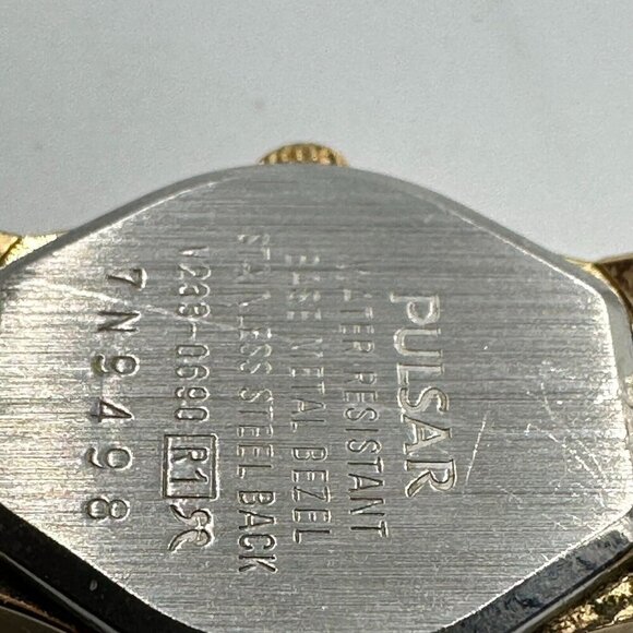 3/$30 Vintage Pulsar Watch Women Gold Tone 23MM Dial Water Resistant 6.5" - Picture 9 of 14